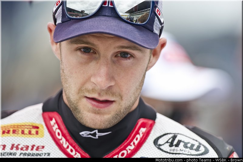 sbk_rea_011_wsbk_2013_portugal_portimao