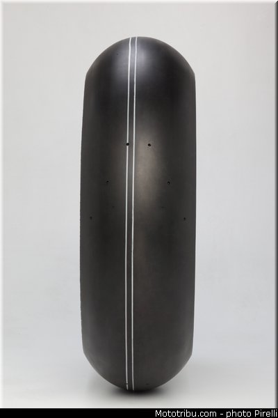 pirelli_sbk_slick_sc0_03_17_pouces_2013_