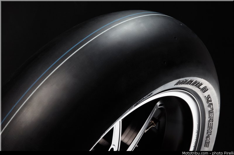 pirelli_sbk_slick_sc1_02_17_pouces_2013_