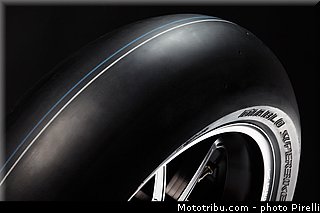 pirelli_sbk_slick_sc1_02_17_pouces_2013_.jpg