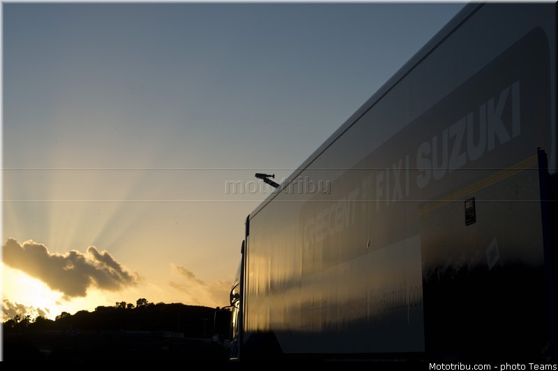 suzuki_crescent_043_wsbk_2013_teams