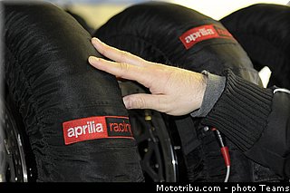 aprilia_racing_team_65_wsbk_2013_teams.jpg