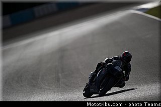 suzuki_crescent_040_wsbk_2013_teams.jpg
