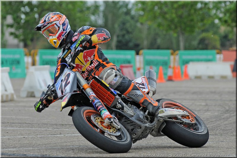 MOTO 