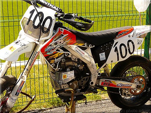 supermotard-alphuez2008-paddock_028.JPG