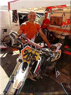 supermotard-alphuez2008-paddock_031.JPG