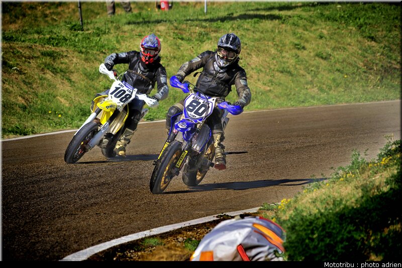 supermoto_29_supermotard_alp_huez_2009