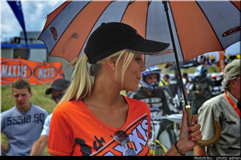 supermoto_s1_03_supermotard_alp_huez_2009