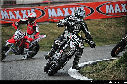 super_finale_03_supermotard_alp_huez_2009.JPG