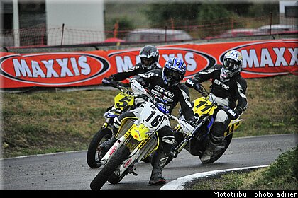 super_finale_04_supermotard_alp_huez_2009.JPG