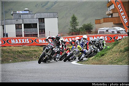 super_finale_05_supermotard_alp_huez_2009.JPG