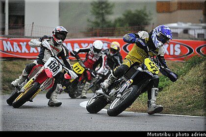 super_finale_14_supermotard_alp_huez_2009.JPG