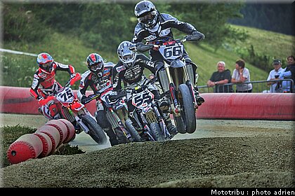 supermoto_22_supermotard_alp_huez_2009.jpg