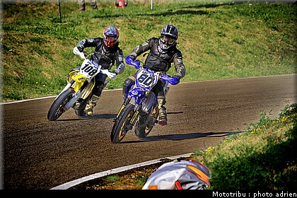 supermoto_29_supermotard_alp_huez_2009.jpg