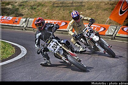 supermoto_35_supermotard_alp_huez_2009.jpg
