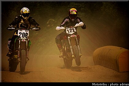 supermoto_37_supermotard_alp_huez_2009.jpg