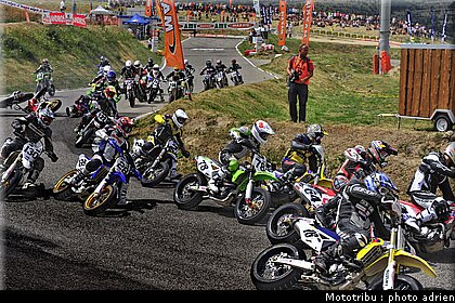 supermoto_s1_18_supermotard_alp_huez_2009.jpg