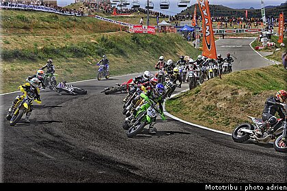 supermoto_s1_22_supermotard_alp_huez_2009.jpg