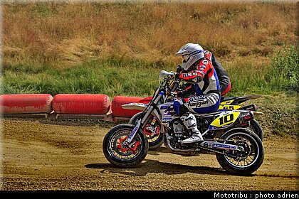 supermoto_s2_06_supermotard_alp_huez_2009.jpg