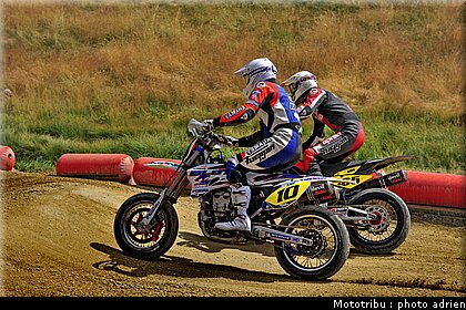 supermoto_s2_07_supermotard_alp_huez_2009.jpg