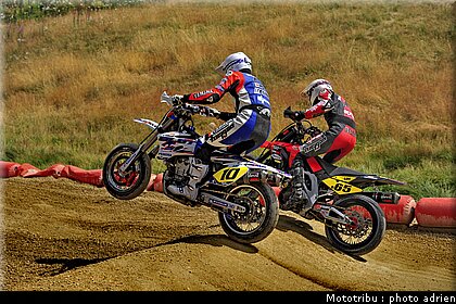 supermoto_s2_08_supermotard_alp_huez_2009.jpg