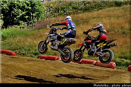 supermoto_s2_09_supermotard_alp_huez_2009.jpg