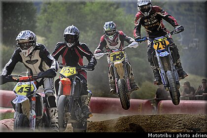 supermoto_s2_18_supermotard_alp_huez_2009.jpg