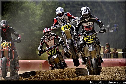 supermoto_s2_23_supermotard_alp_huez_2009.jpg