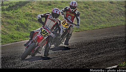 supermoto_s2_32_supermotard_alp_huez_2009.jpg