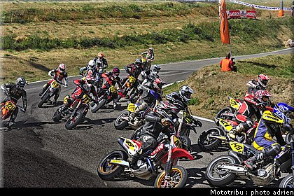 supermoto_s2_53_supermotard_alp_huez_2009.jpg