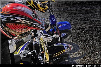 supermoto_s2_61_supermotard_alp_huez_2009.jpg