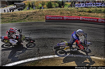 supermoto_s2_70_supermotard_alp_huez_2009.jpg