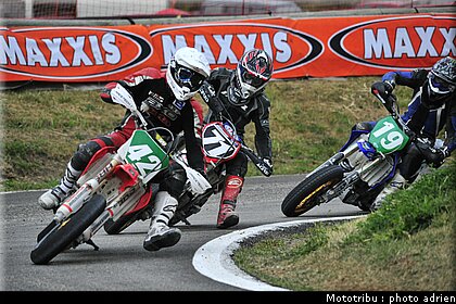 supermoto_s3_07_supermotard_alp_huez_2009.JPG
