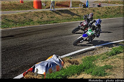 supermoto_s3_20_supermotard_alp_huez_2009.jpg