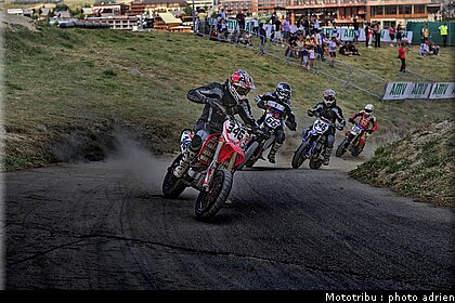 supermoto_s3_21_supermotard_alp_huez_2009.jpg