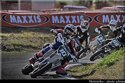 supermoto_s3_22_supermotard_alp_huez_2009.jpg
