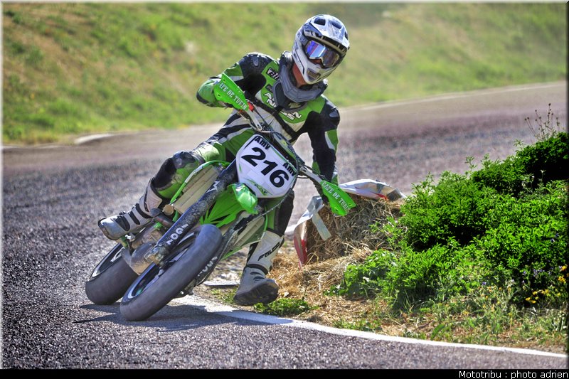 216_07_supermotard_alp_huez_2009