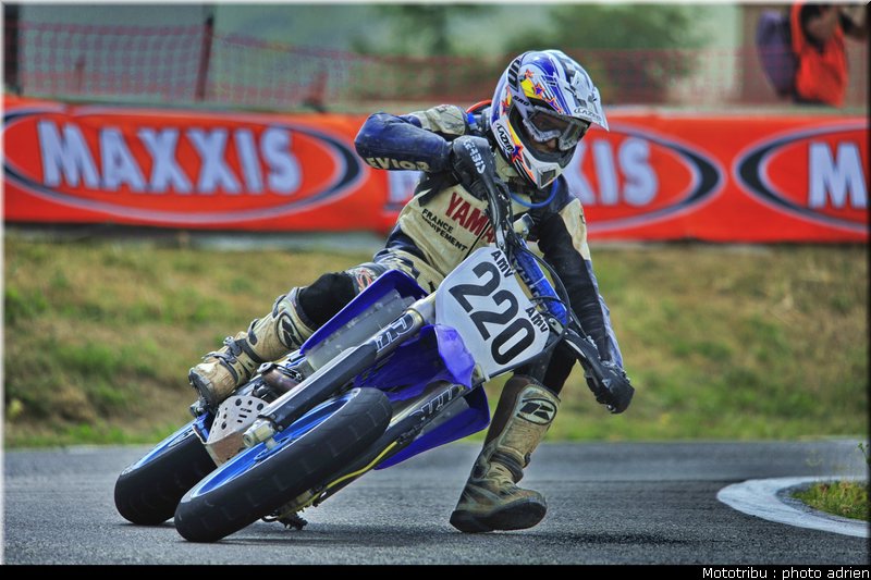 220_4_supermotard_alp_huez_2009