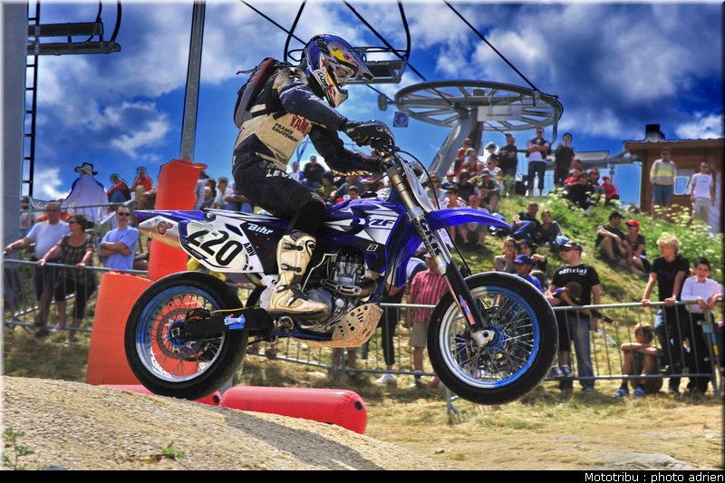 220_6_supermotard_alp_huez_2009