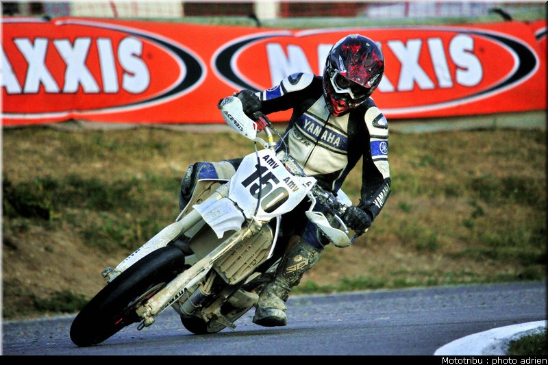 binder_7_supermotard_alp_huez_2009
