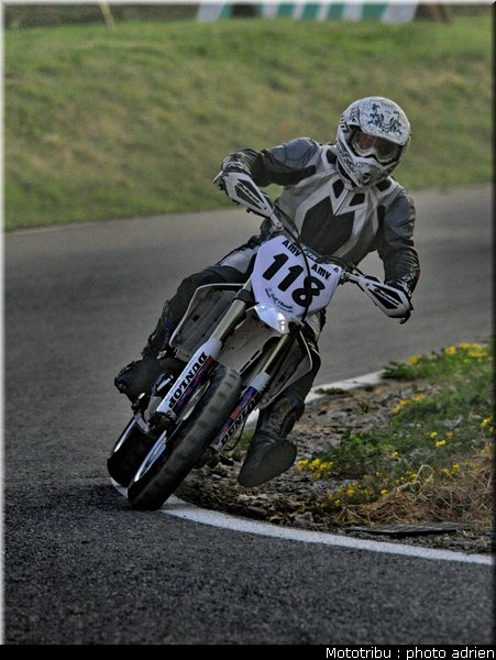 caron_13_supermotard_alp_huez_2009