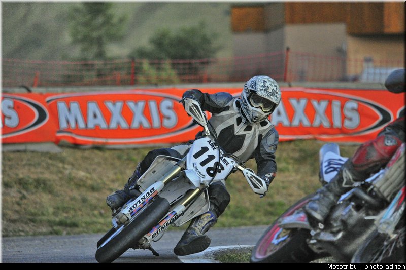 caron_14_supermotard_alp_huez_2009