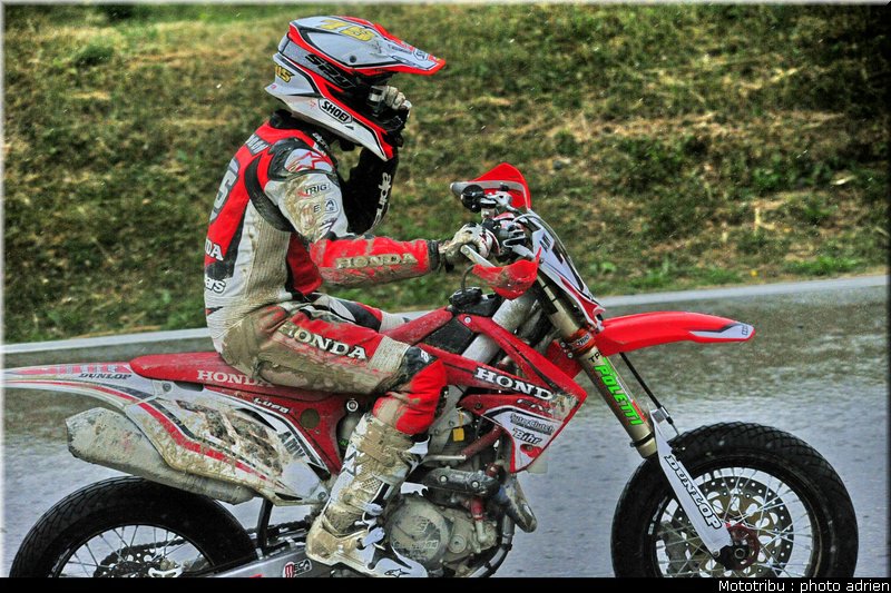 chambon_27_supermotard_alp_huez_2009
