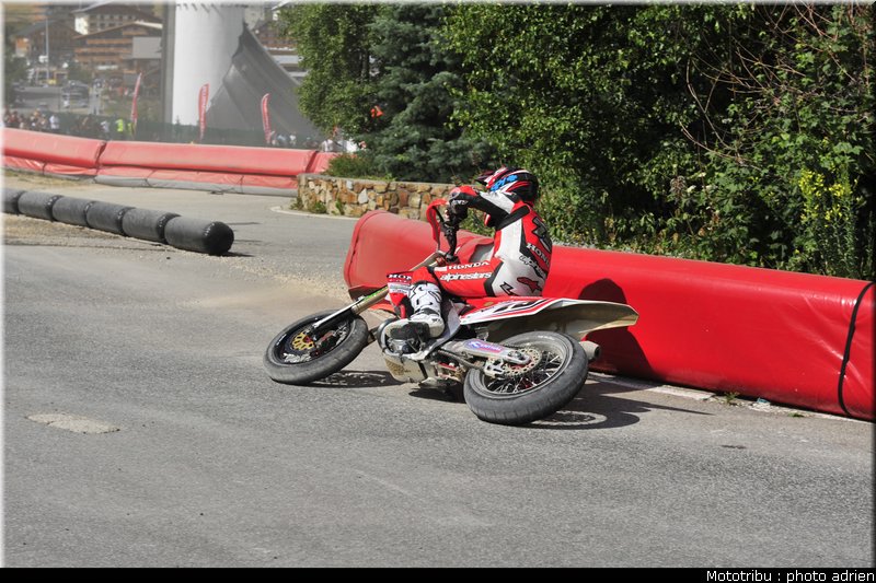 chambon_58_supermotard_alp_huez_2009