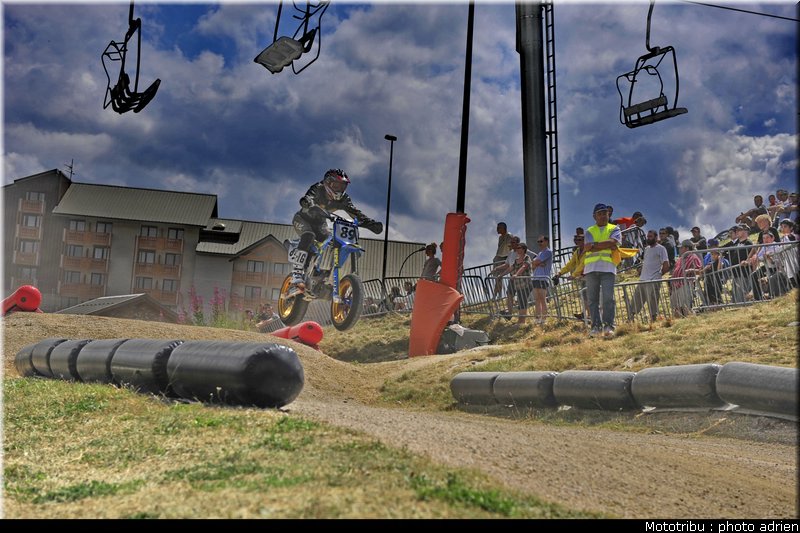 delaroue_11_supermotard_alp_huez_2009