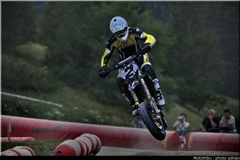 goguet_20_supermotard_alp_huez_2009
