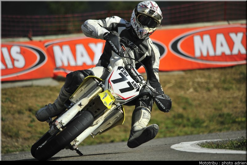 guenzi_14_supermotard_alp_huez_2009