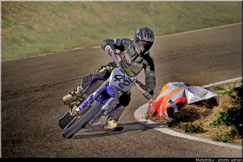 guiffray_13_supermotard_alp_huez_2009