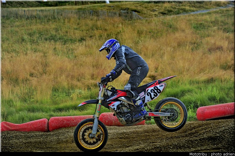 maziarski_02_supermotard_alp_huez_2009