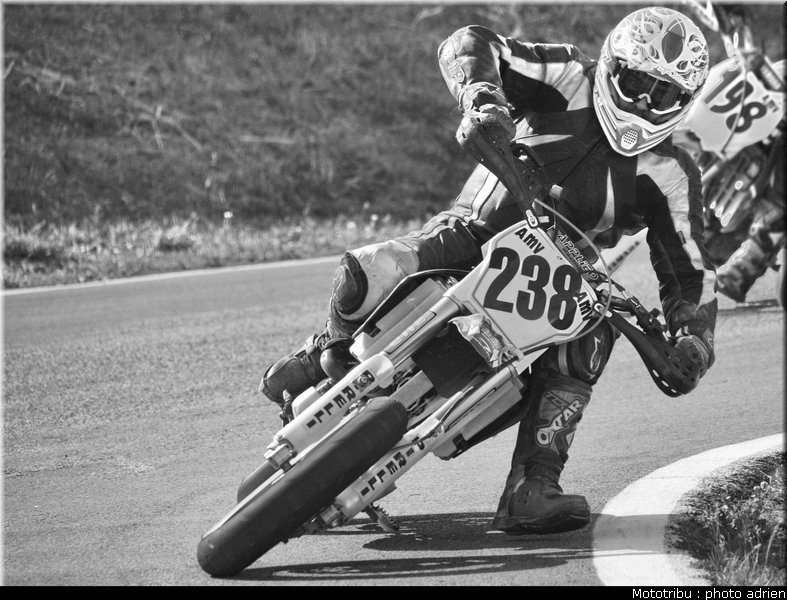 maziarski_04_supermotard_alp_huez_2009